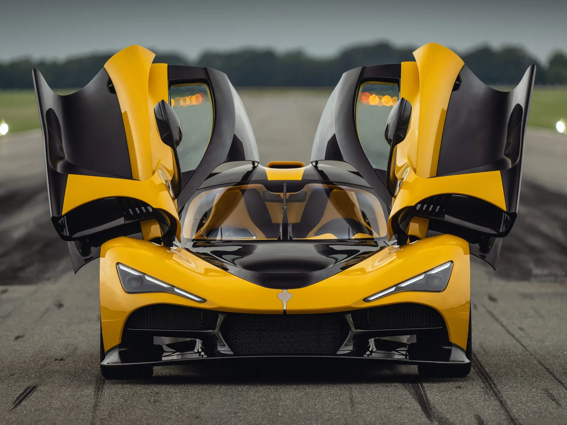 Zenvo Aurora Tur (2028) – zepředu