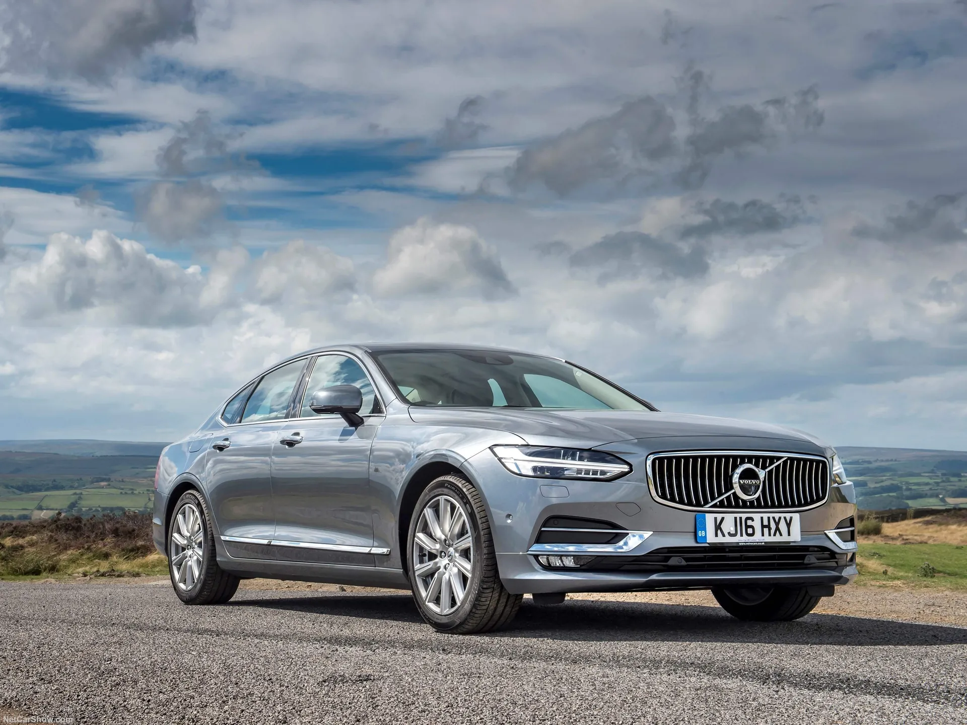 Volvo S90 (2017)
