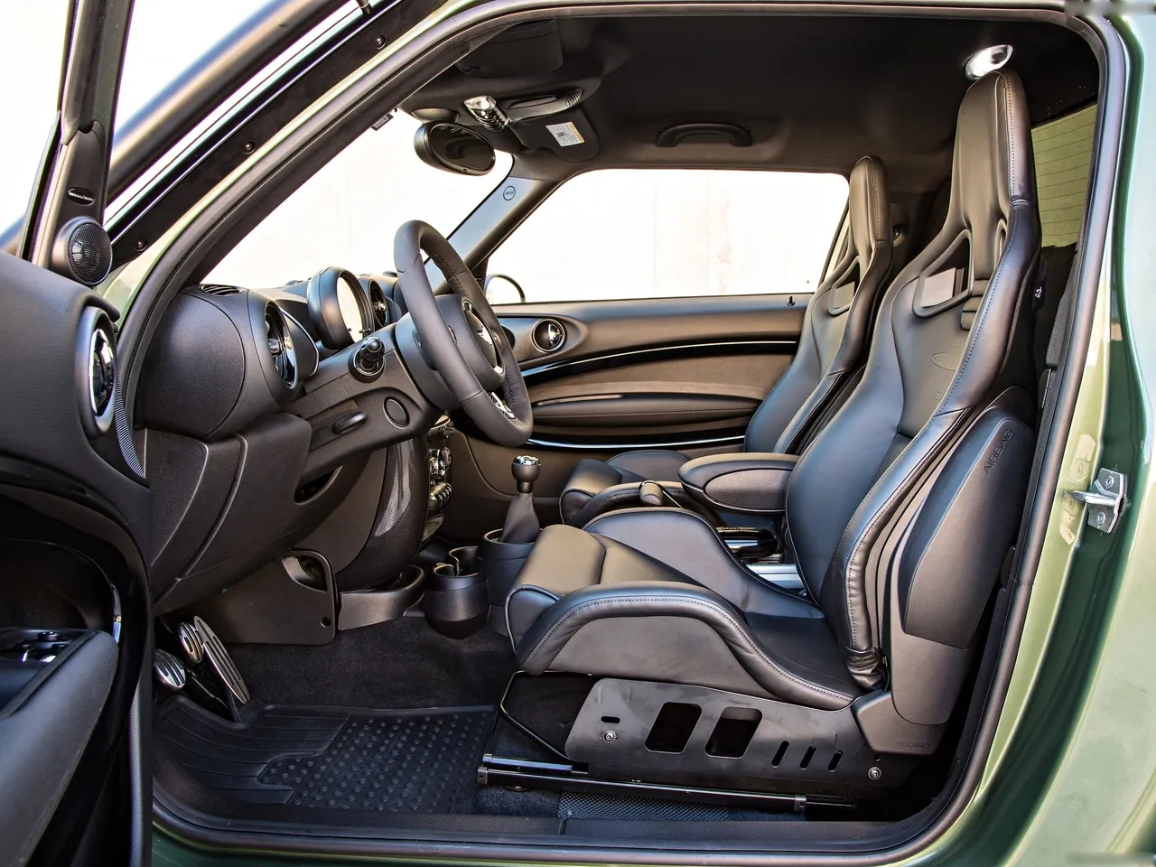 Mini Paceman Adventure Concept (2014) – interiér