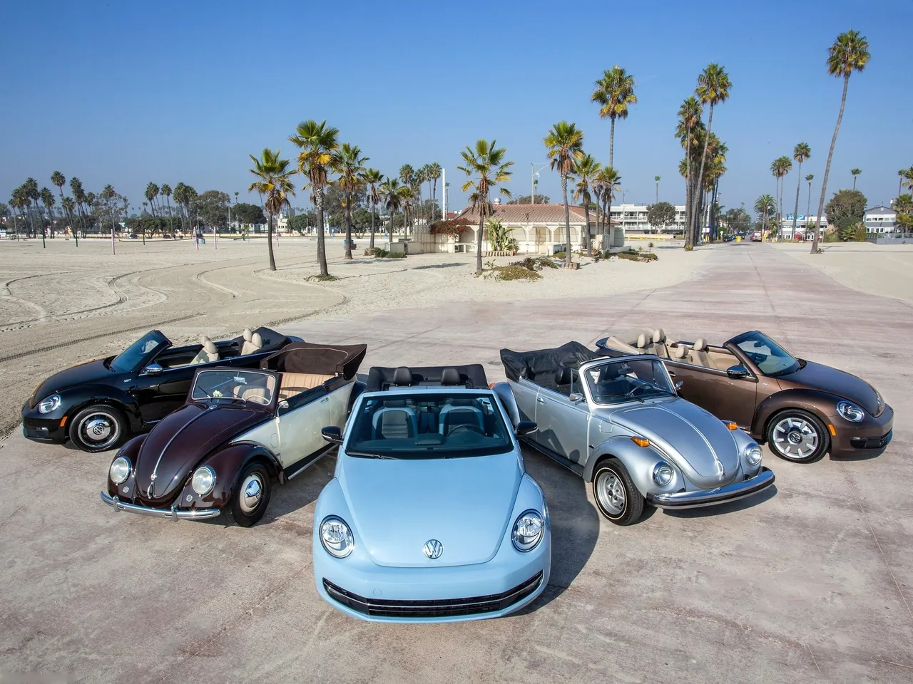 Volkswagen Beetle Convertible (2013) – zepředu