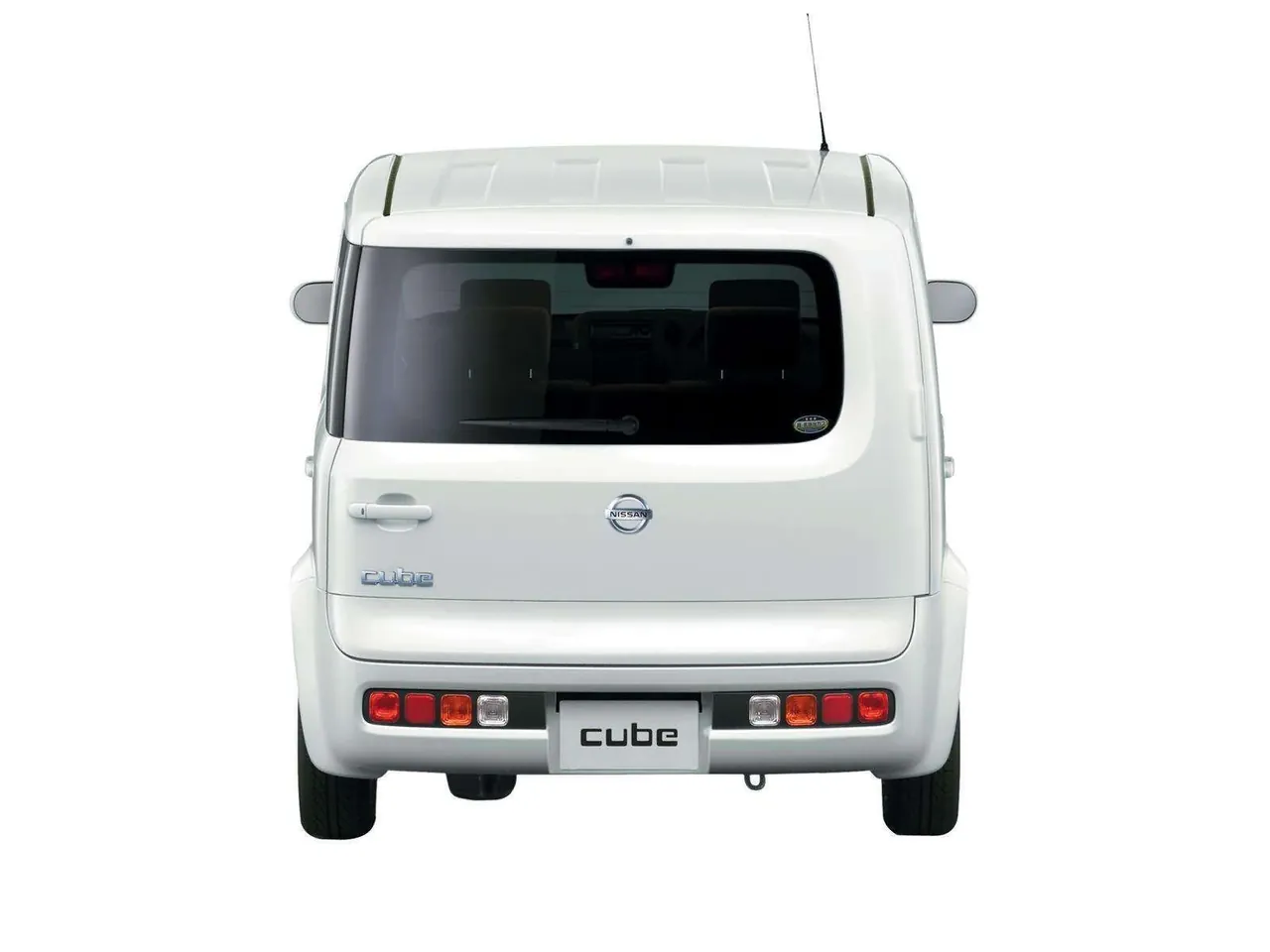 Nissan Cube (2003) - Rear