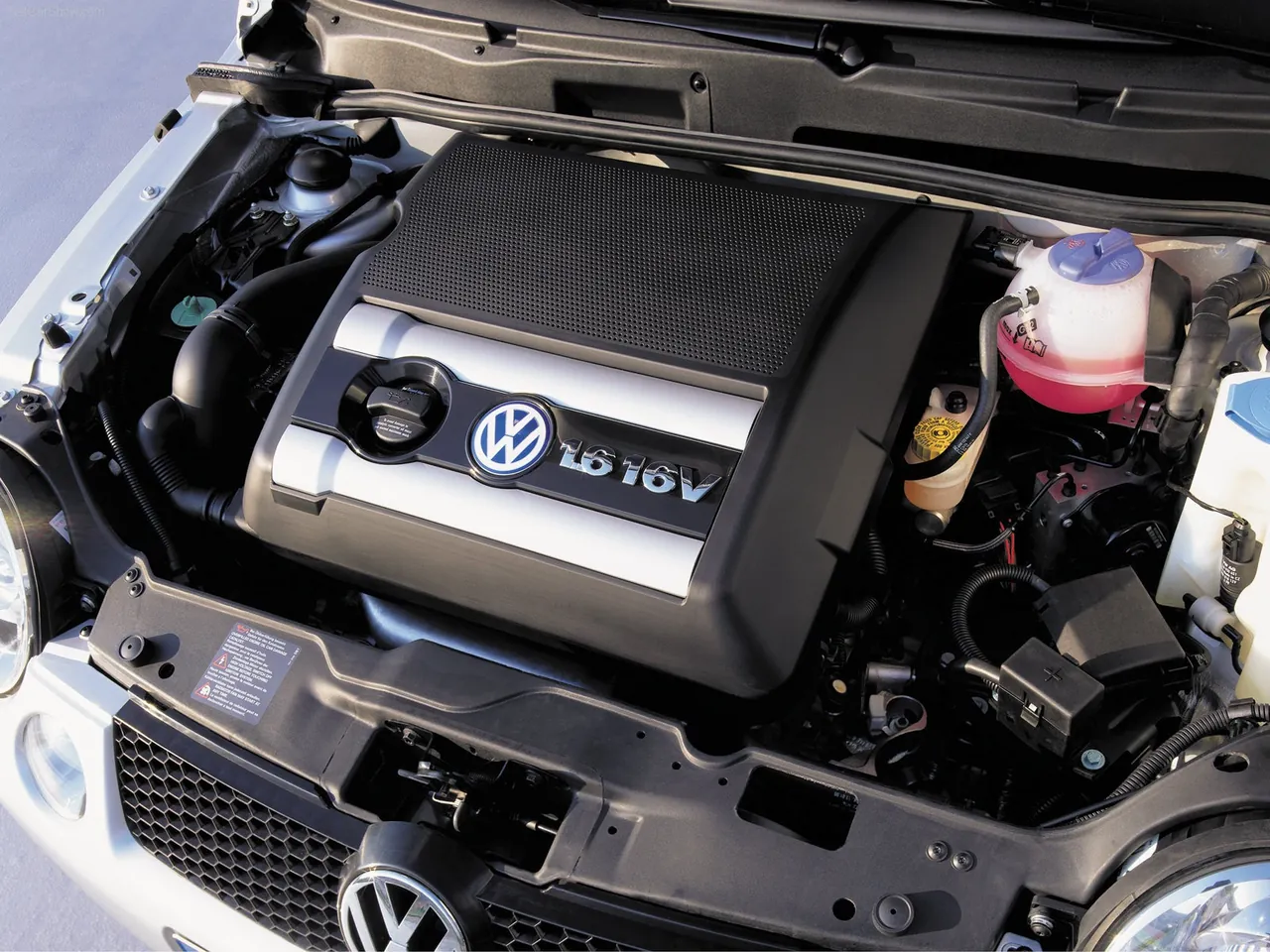 Volkswagen Lupo GTI (2000) - Engine Bay