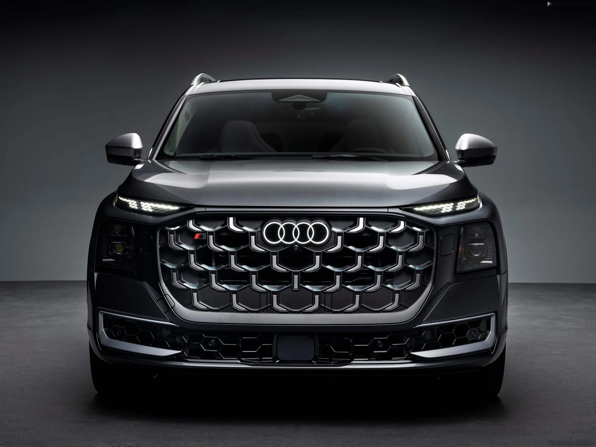 Audi SQ9 (2027) – zepředu