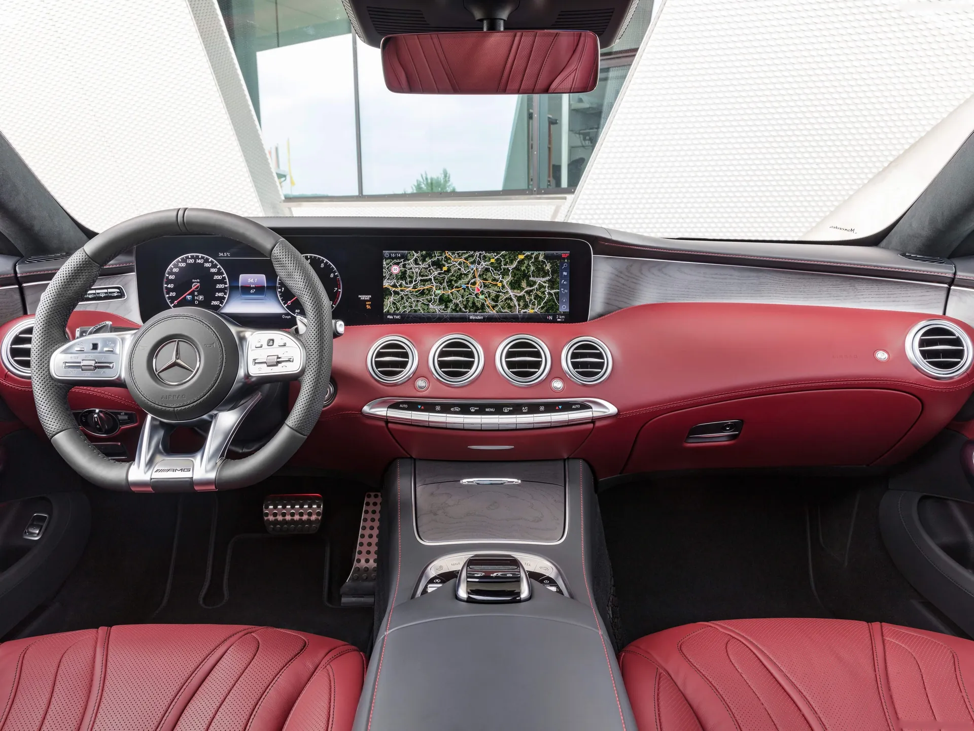 Mercedes-Benz S-Class Coupe (2018) - Interior