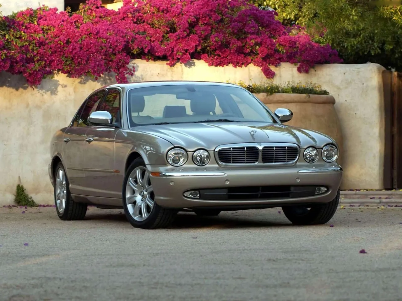 Jaguar XJ8 Vanden Plas (2004)