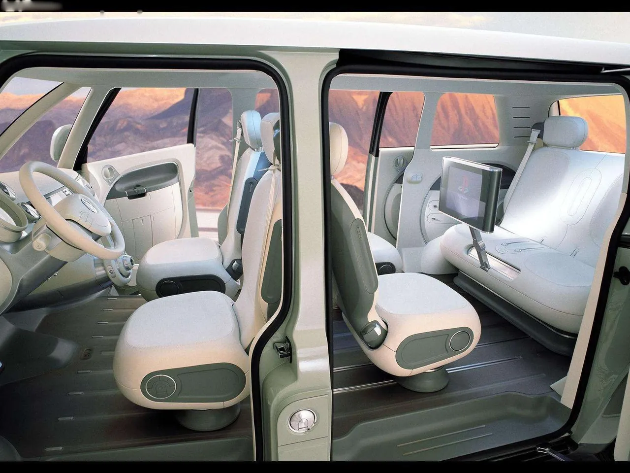 Volkswagen Microbus Concept (2001) - Interior