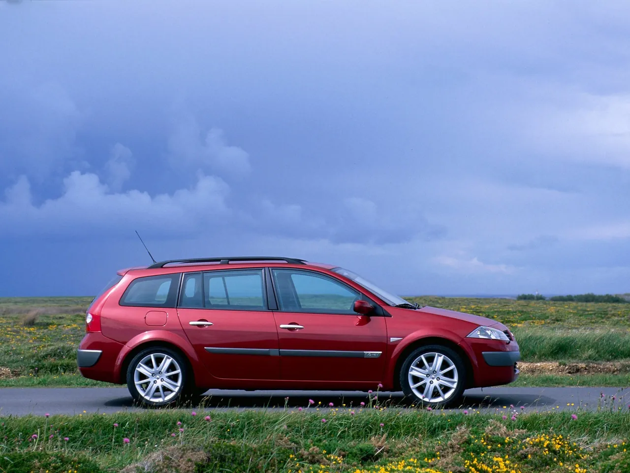Renault Megane II Estate (2003) – boční profil