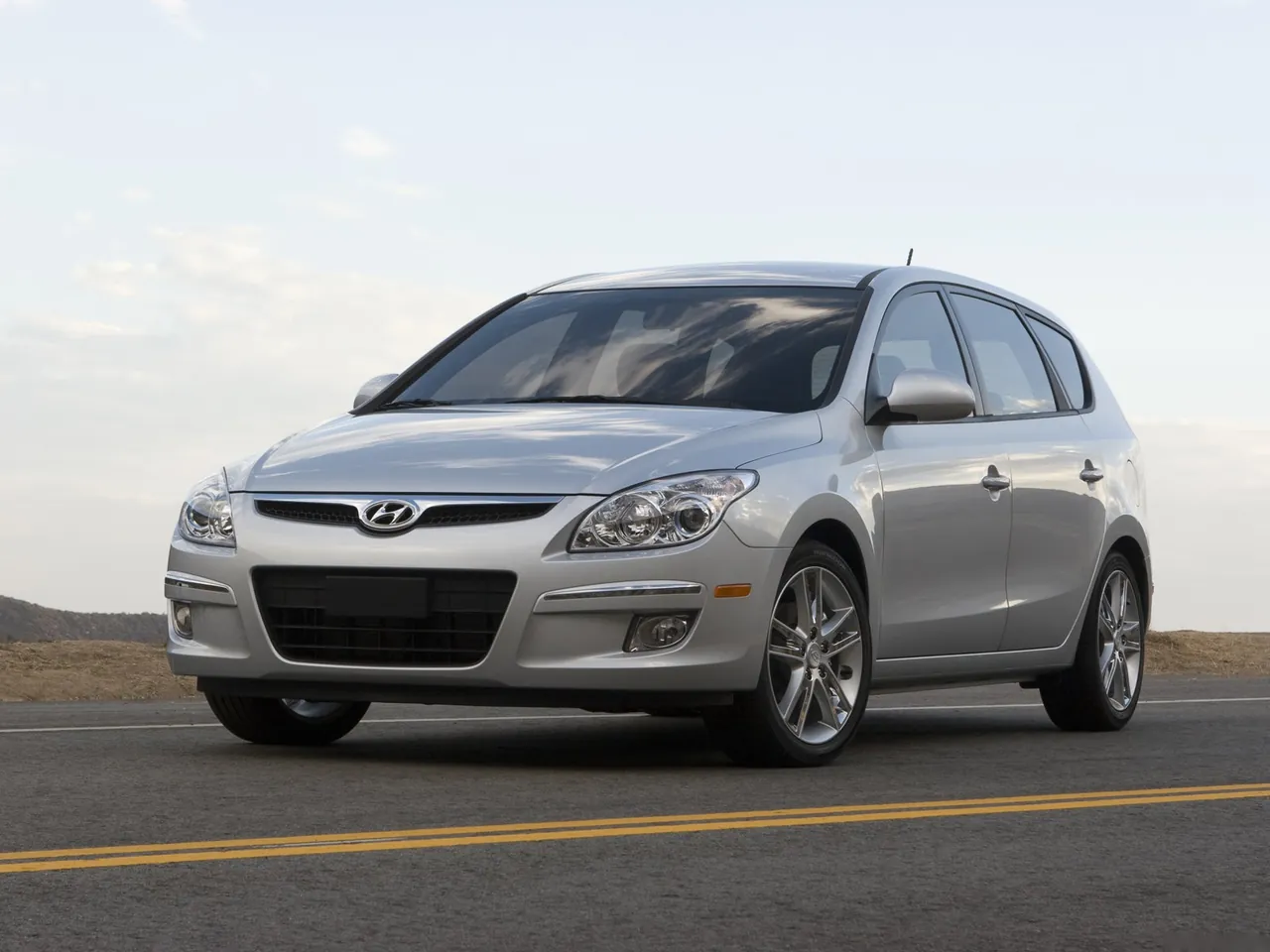 Hyundai Elantra Touring (2009)