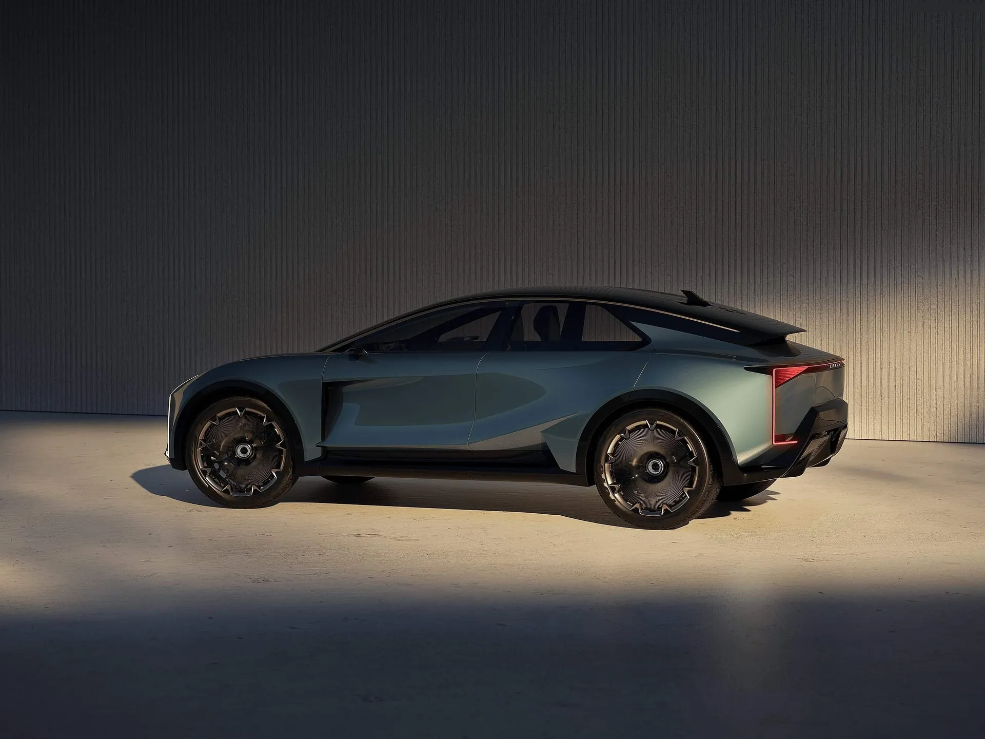 Lexus LS Coupe Concept (2025) – zadní tříčtvrteční pohled
