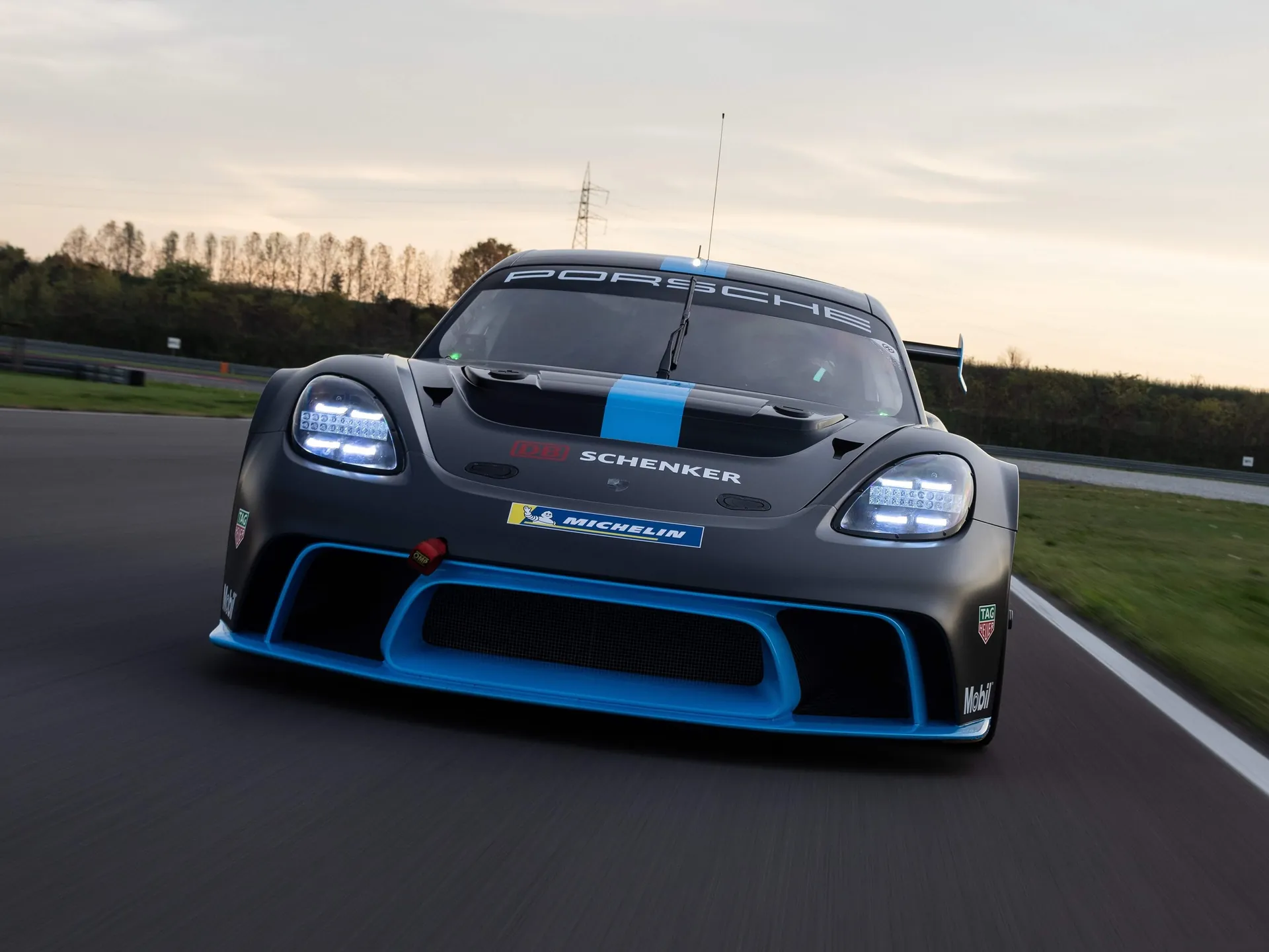 Porsche 718 GT4 e-Performance Concept (2022) – zepředu