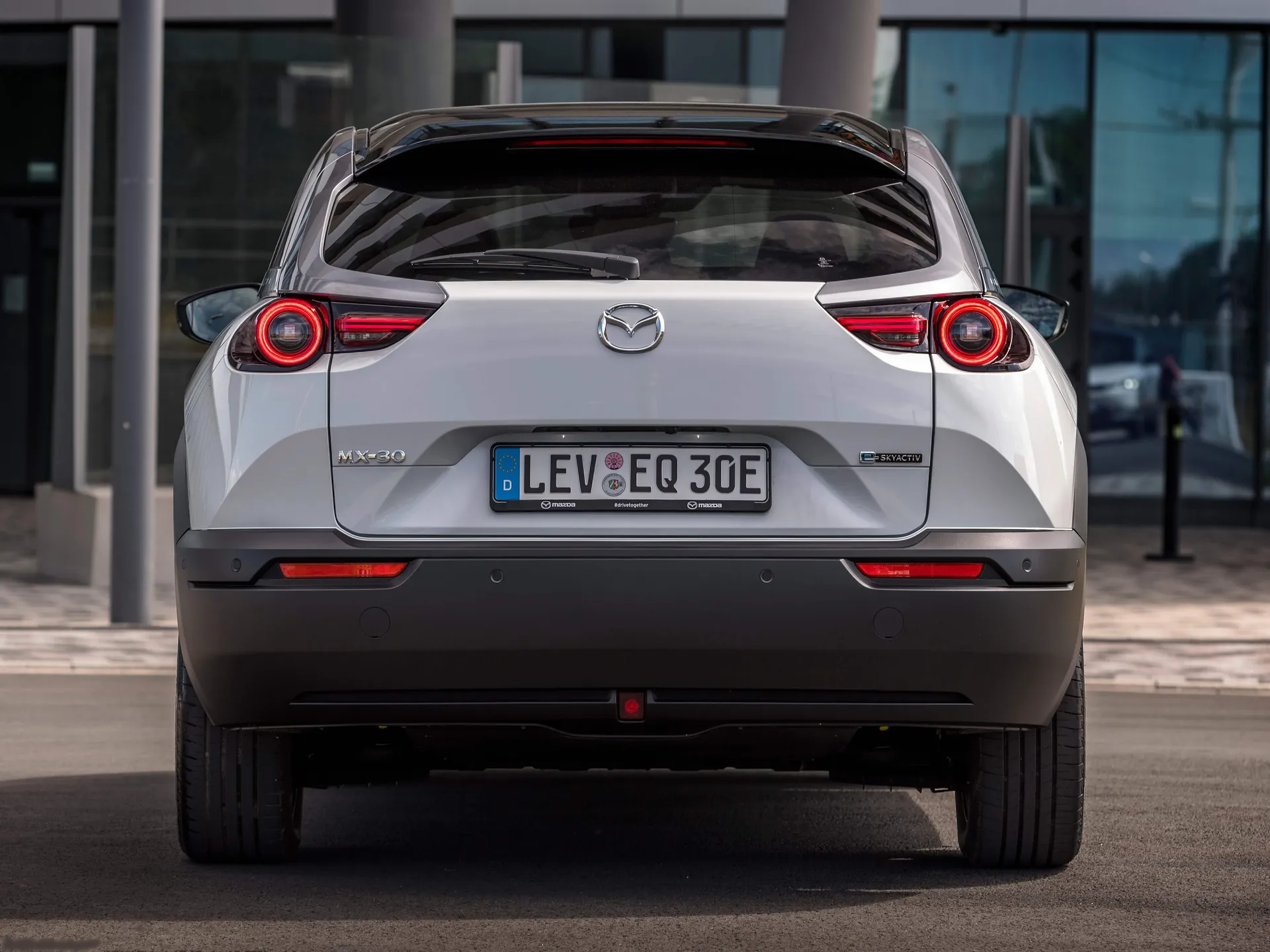 Mazda MX-30 (2021) – zezadu