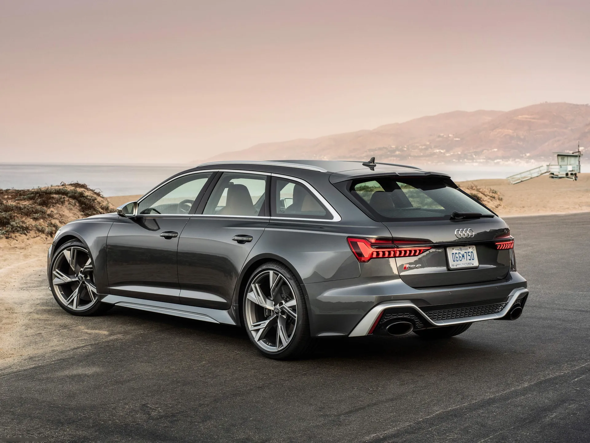 Audi RS6 Avant (2020) – zadní tříčtvrteční pohled