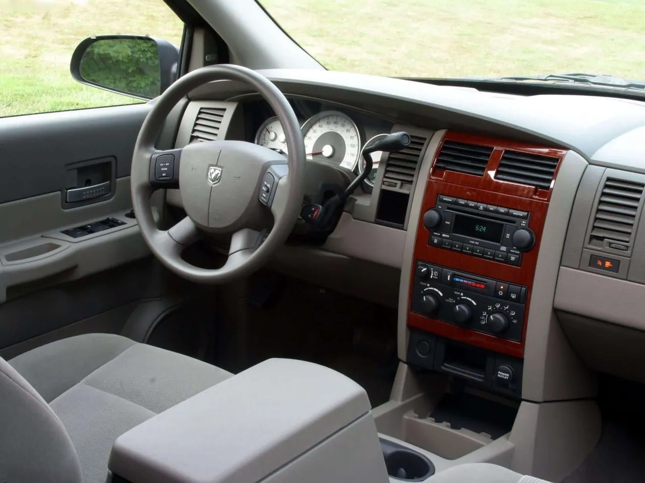 Dodge Durango SLT (2004) – interiér