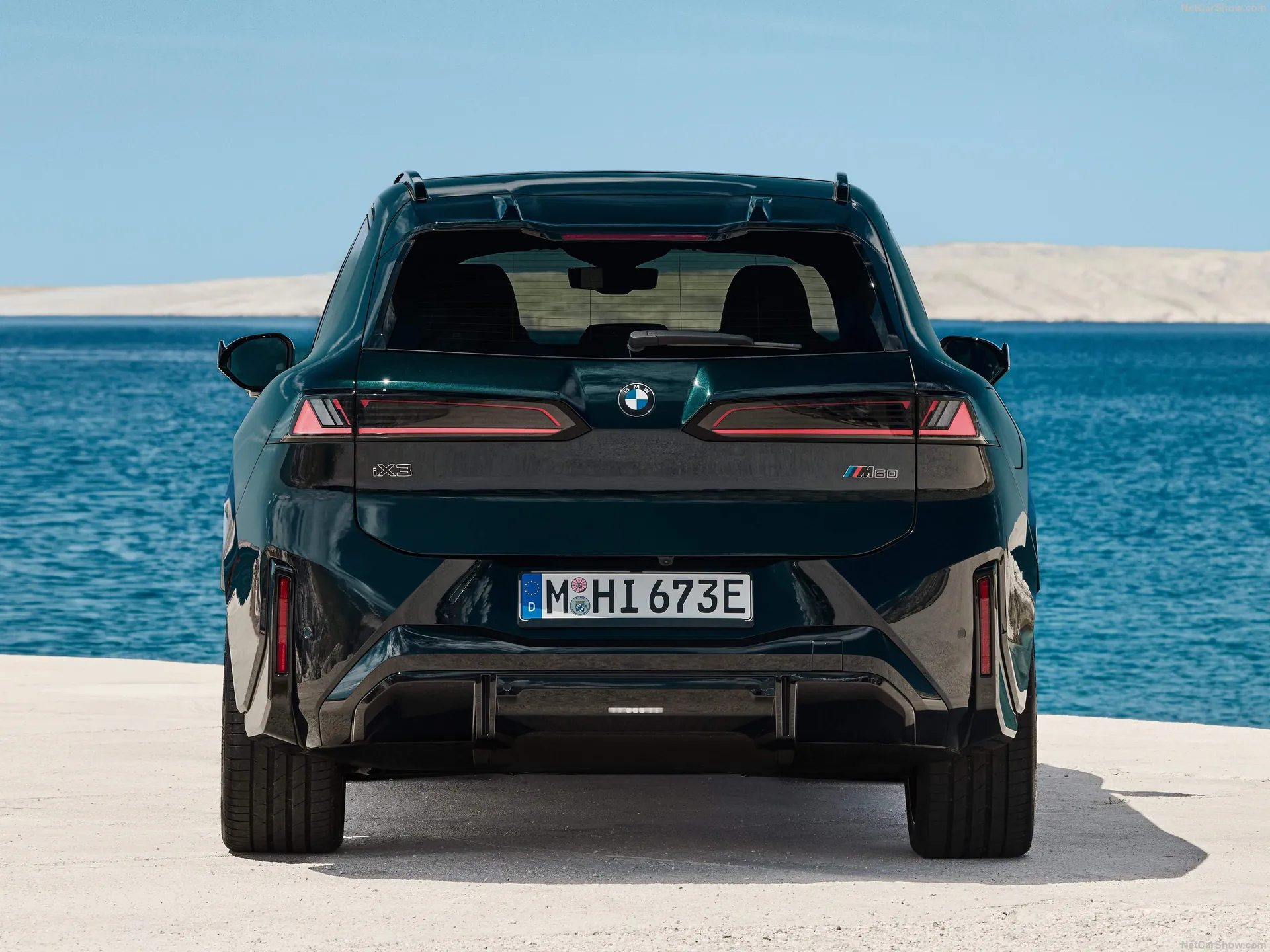 BMW iX3 M60 xDrive (2027) – zezadu