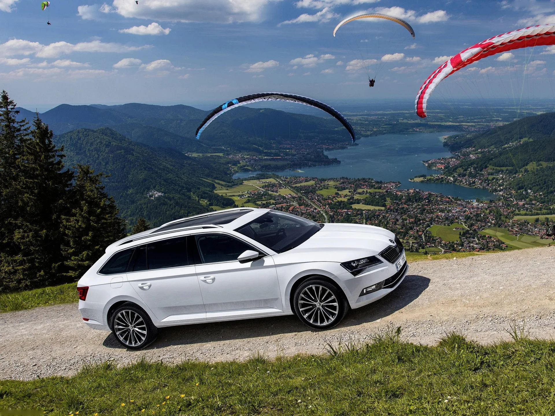 Skoda Superb Combi (2016)