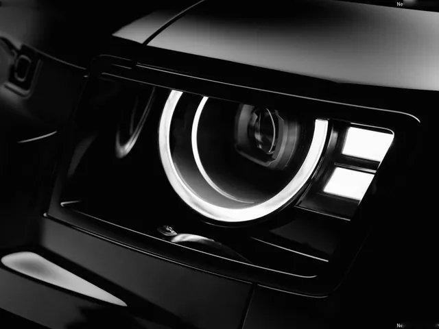 Land Rover Defender Octa Black (2026)