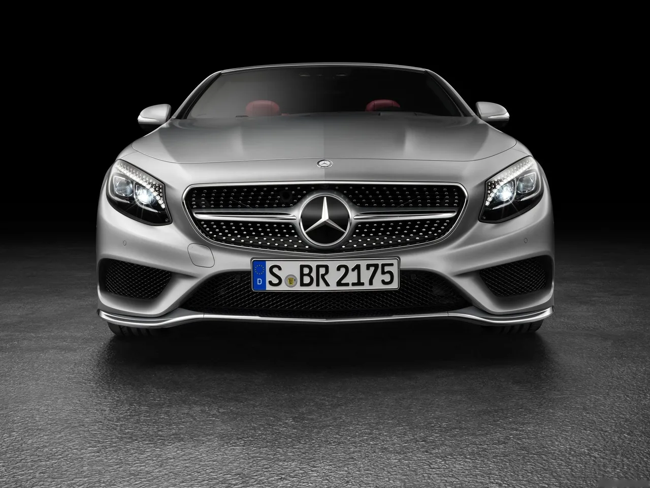 Mercedes-Benz S-Class Cabriolet (2017) - Front