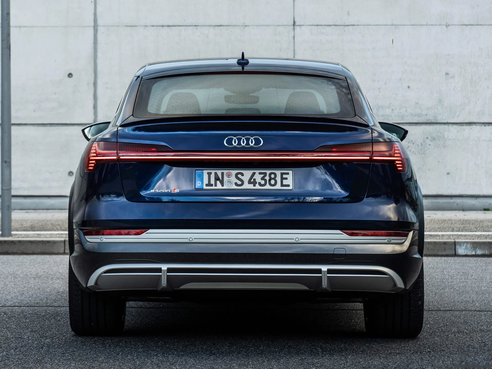 Audi e-tron S Sportback (2021) – zezadu