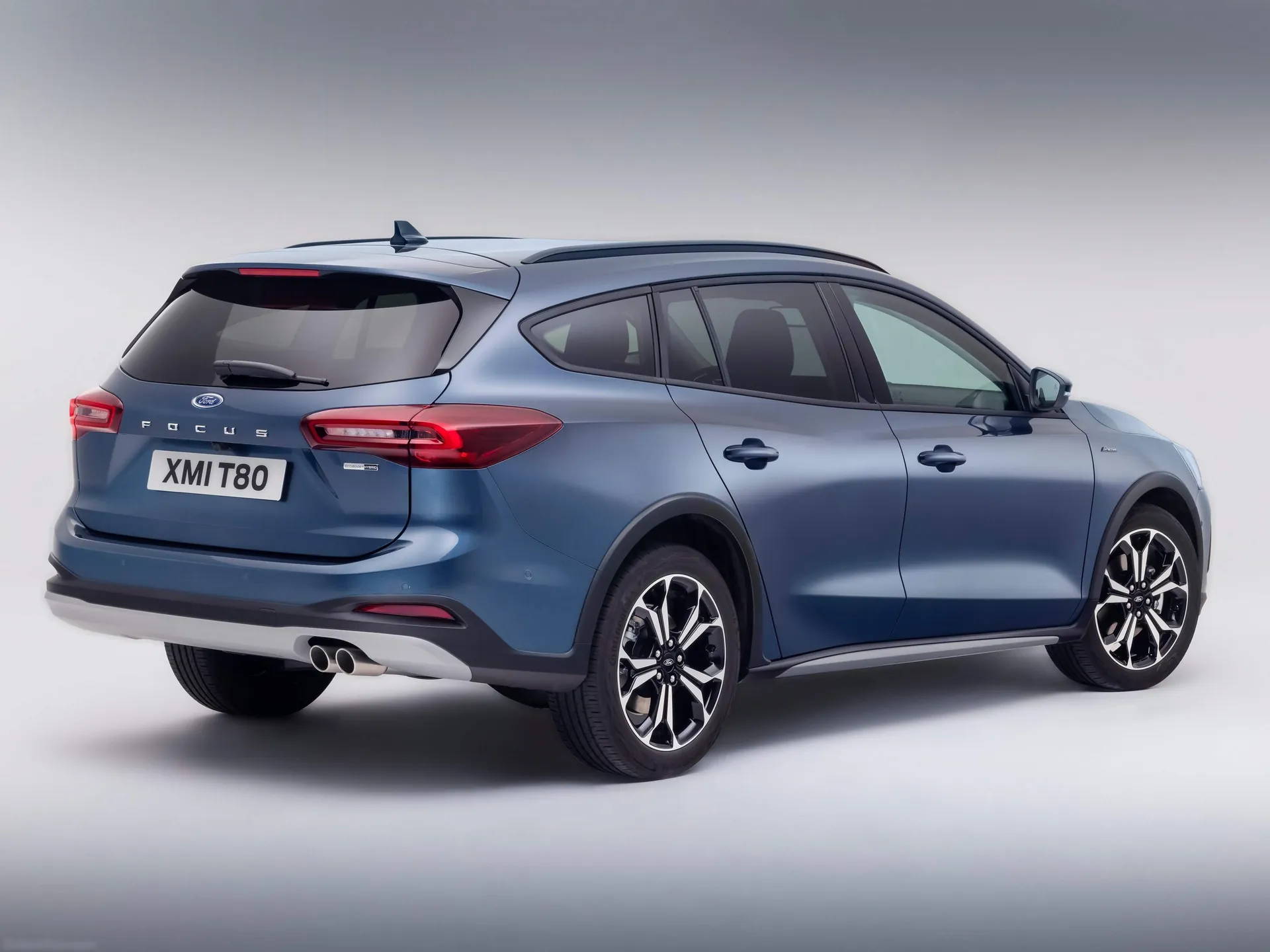 Ford Focus Active Wagon (2022) – zadní tříčtvrteční pohled