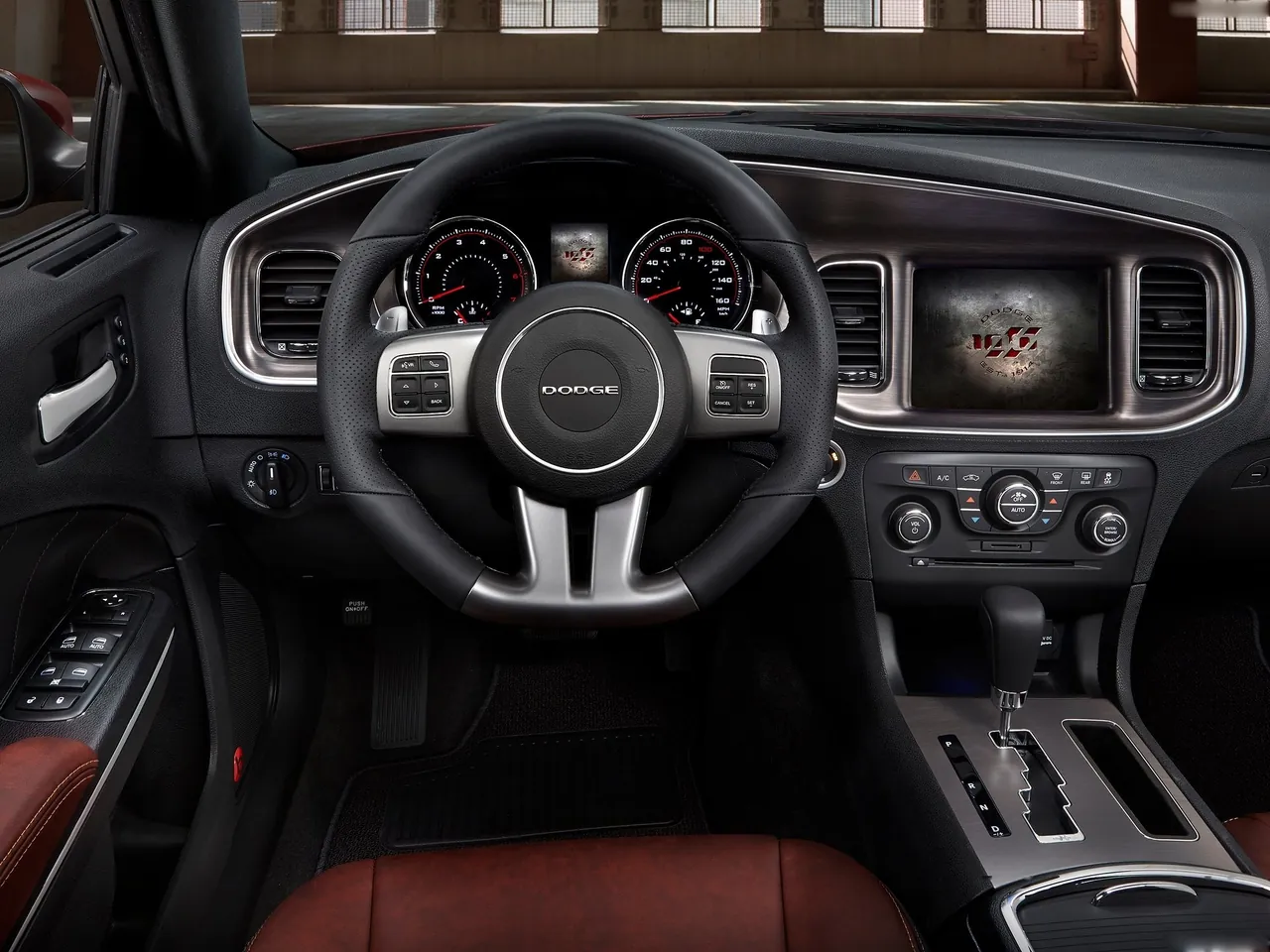 Dodge Charger 100th Anniversary Edition (2014) – interiér