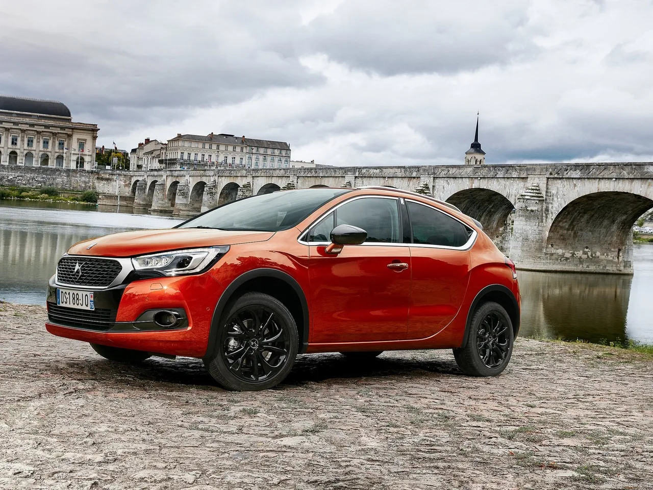 DS 4 Crossback (2016)