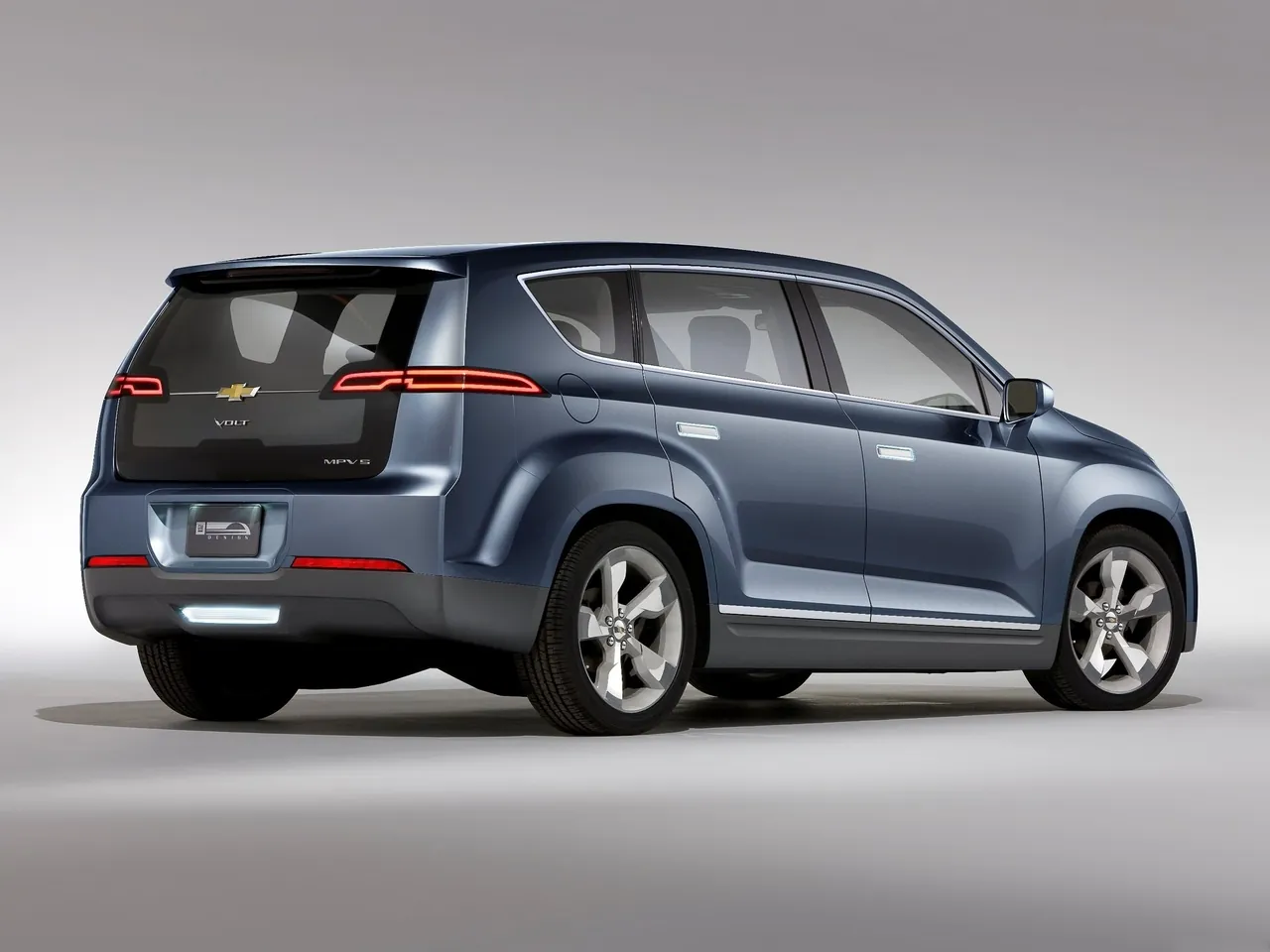 Chevrolet Volt MPV5 Concept (2010) – zadní tříčtvrteční pohled