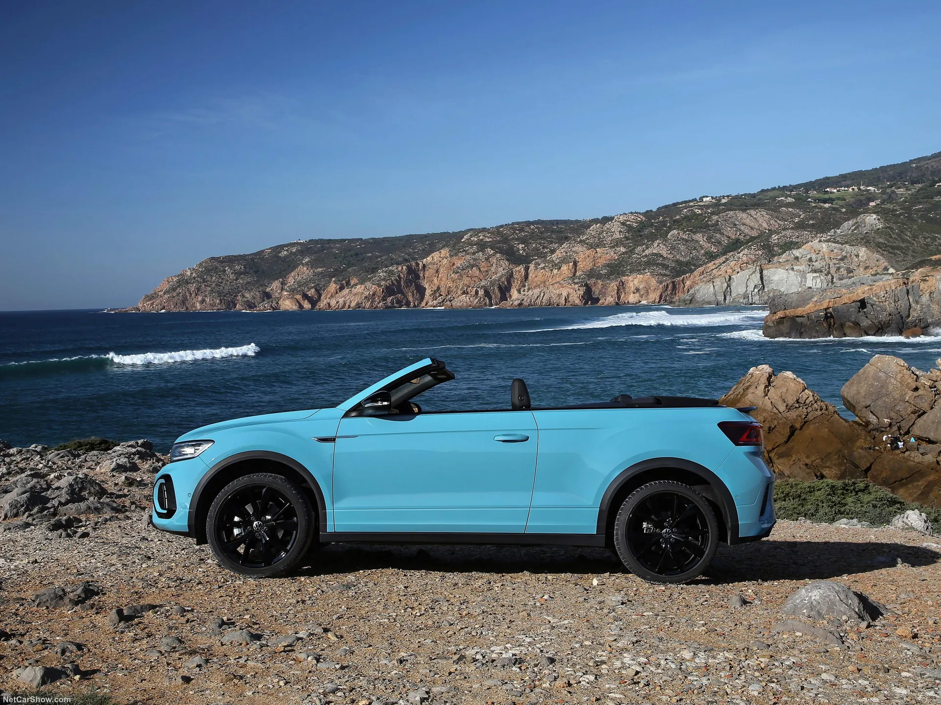 Volkswagen T-Roc Cabriolet (2022) - Side Profile