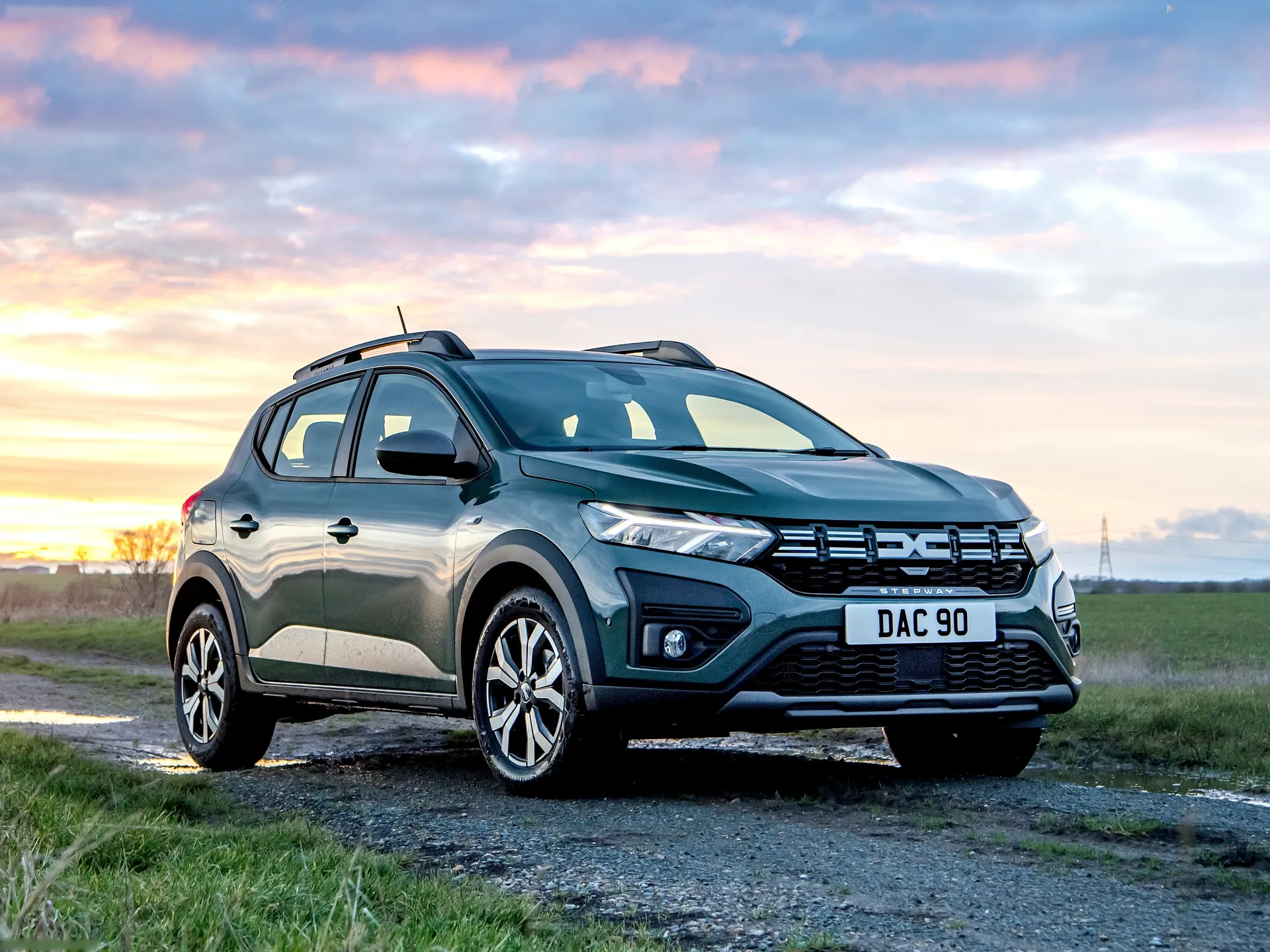 Dacia Sandero Stepway [UK] (2023)