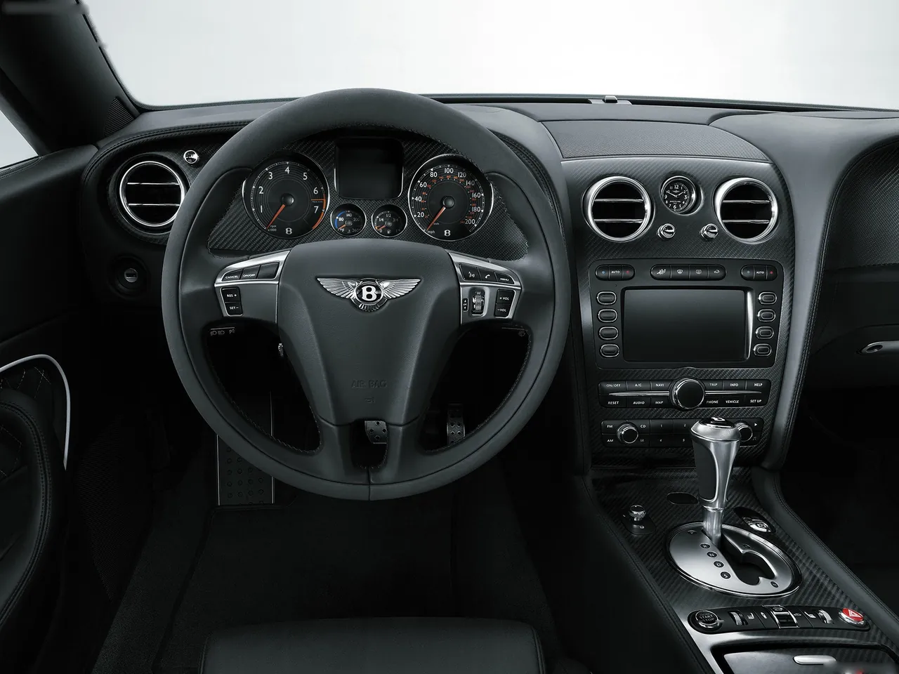 Bentley Continental Supersports Convertible (2011) – interiér