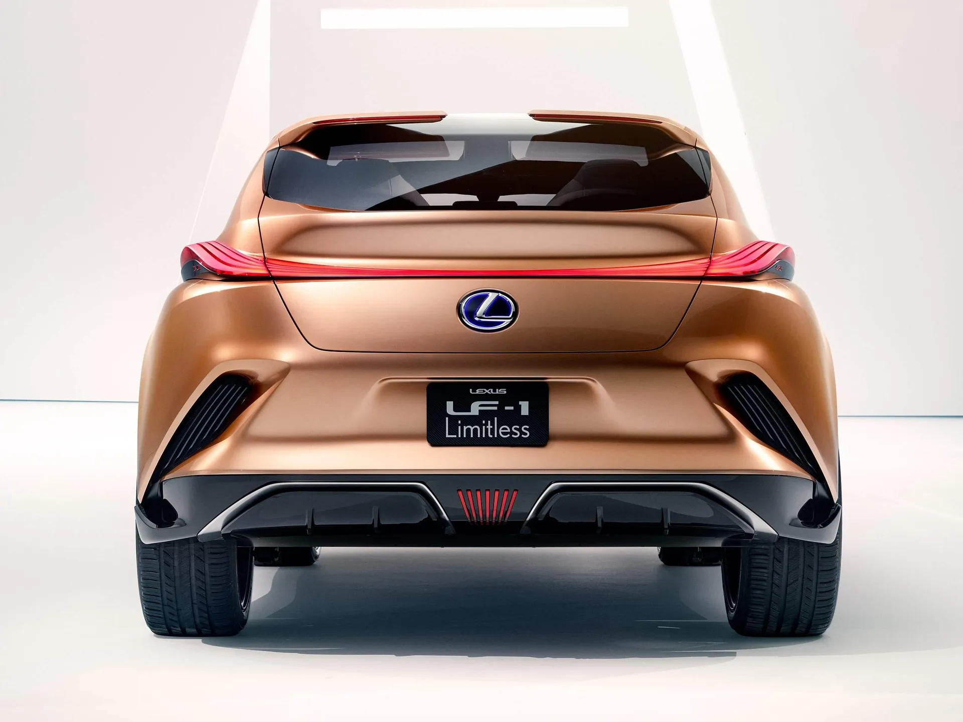 Lexus LF-1 Limitless Concept (2018) – zezadu