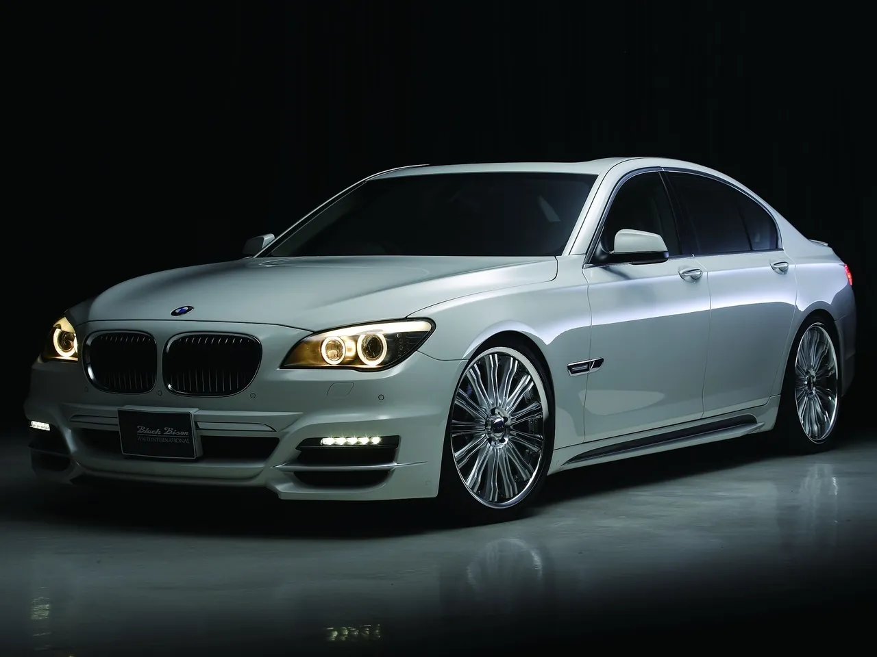 Wald BMW 7-Series F01 Black Bison (2010)