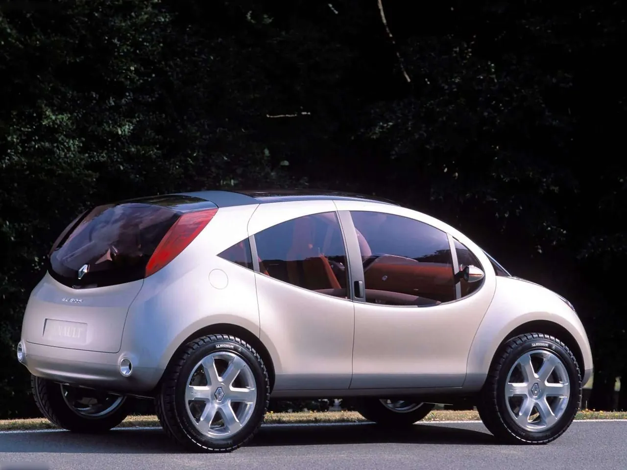 Renault Be Bop SUV Concept (2003) – zadní tříčtvrteční pohled