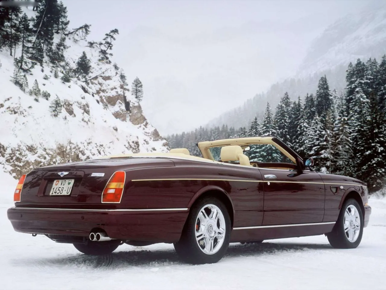 Bentley Azure Final Series (2003) – zadní tříčtvrteční pohled