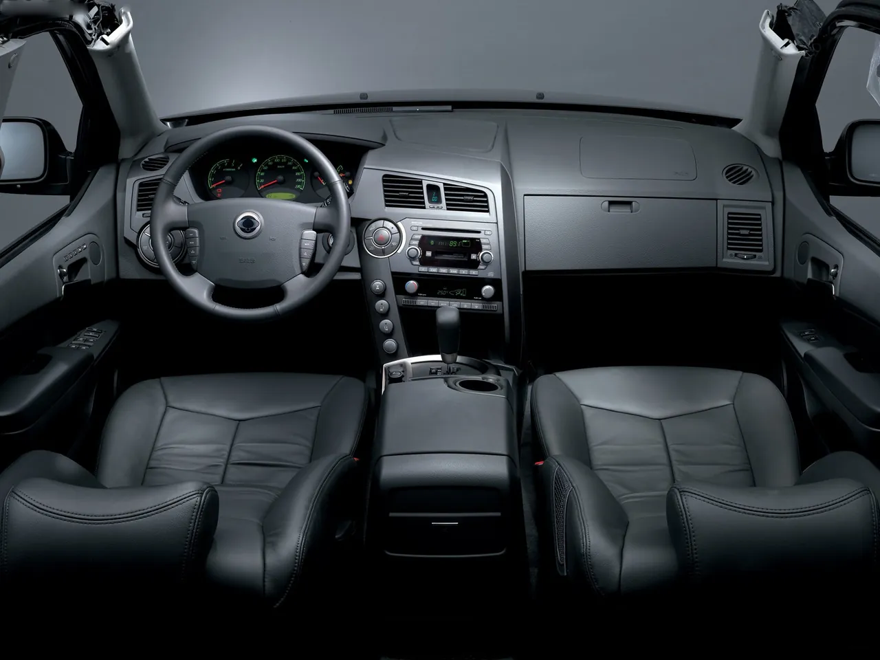 SsangYong Kyron (2005) – interiér