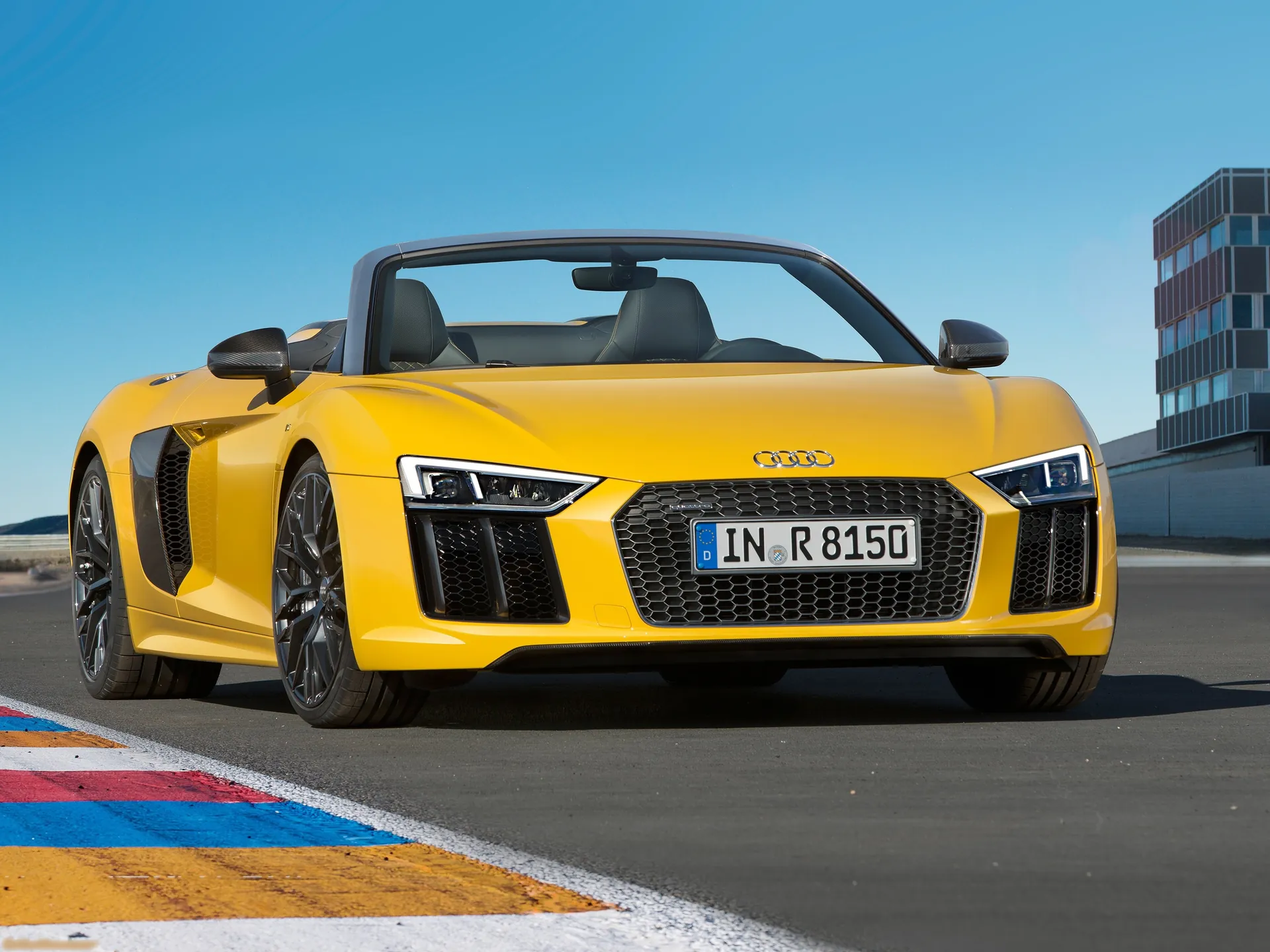Audi R8 Spyder V10 (2017)