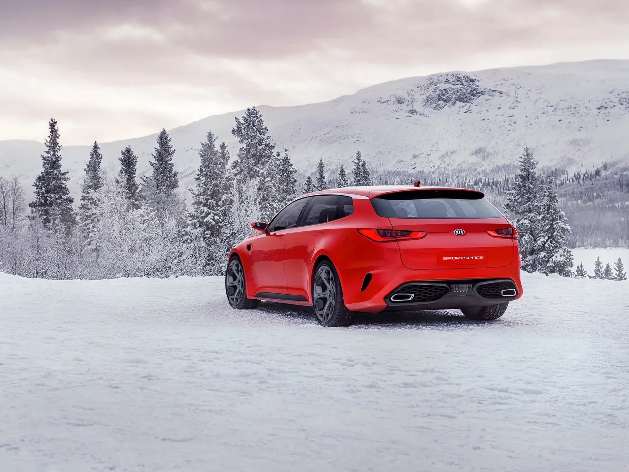 Kia Sportspace Concept (2015) – zadní tříčtvrteční pohled