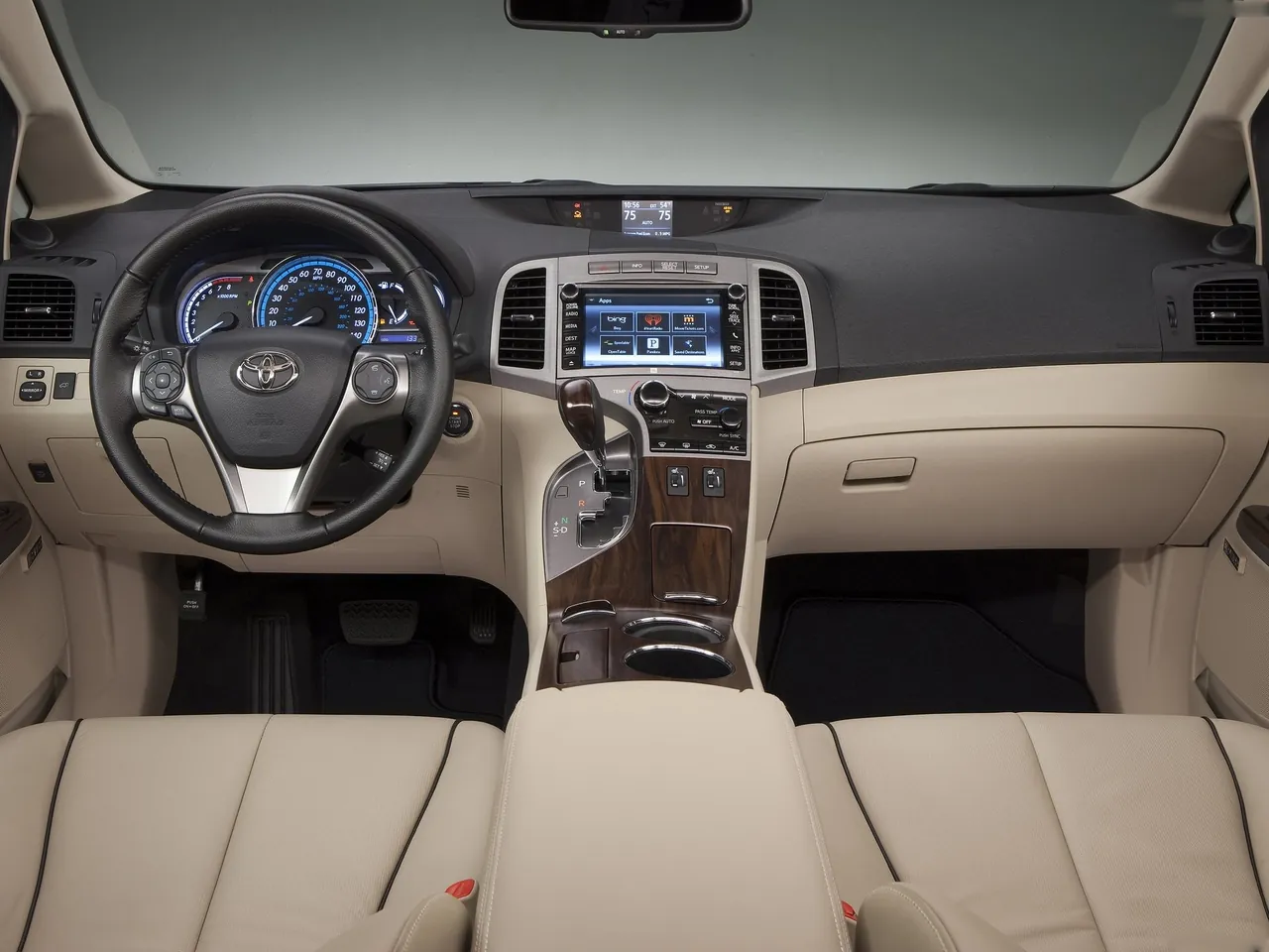 Toyota Venza (2013) - Interior