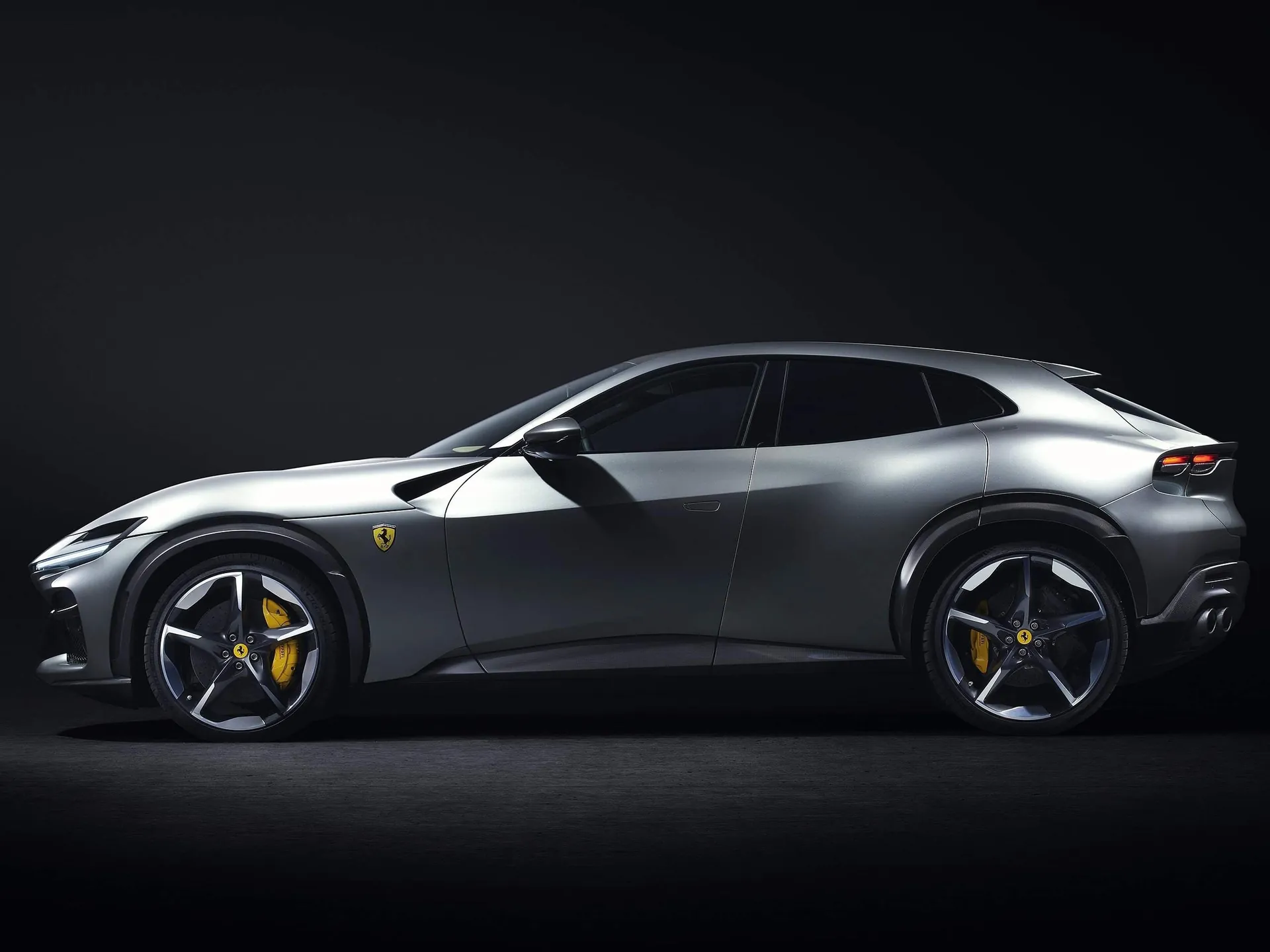 Ferrari Purosangue (2023) – boční profil