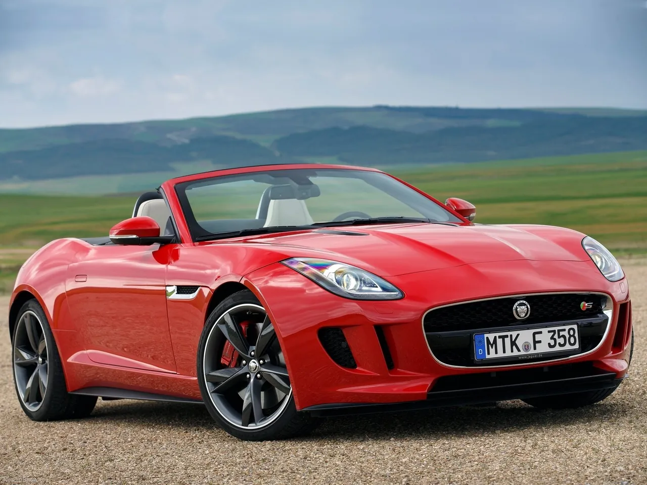 Jaguar F-Type V8 S (2014)