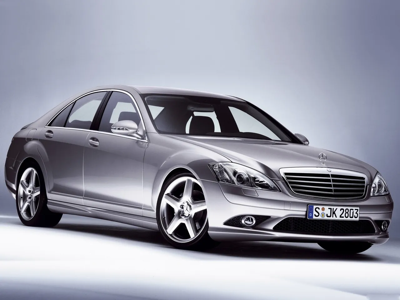 Mercedes-Benz S-Class (2006)