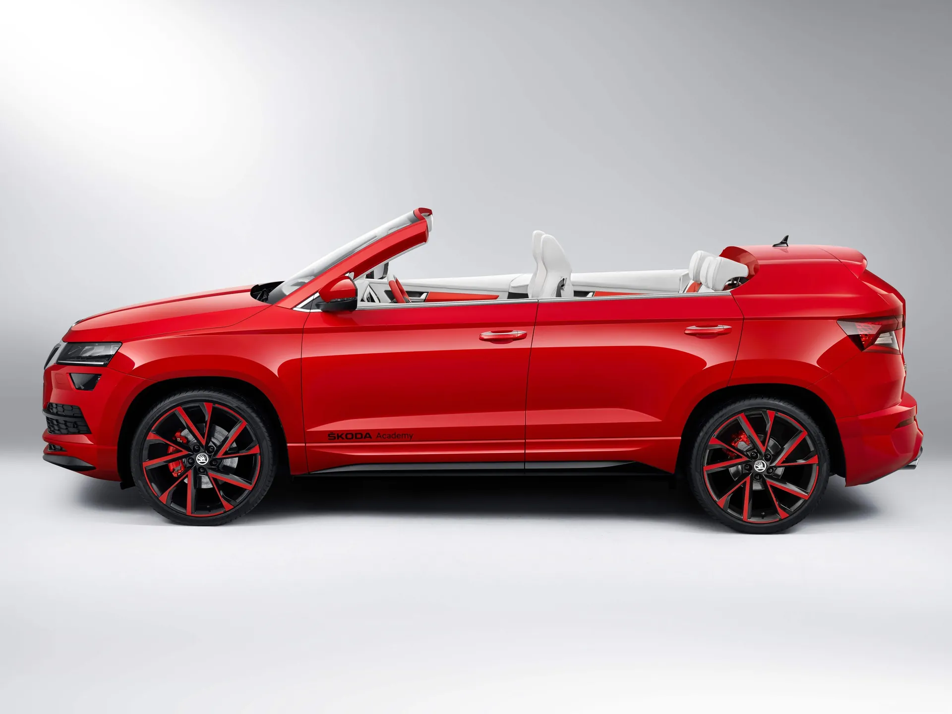 Skoda Sunroq Concept (2018) – boční profil