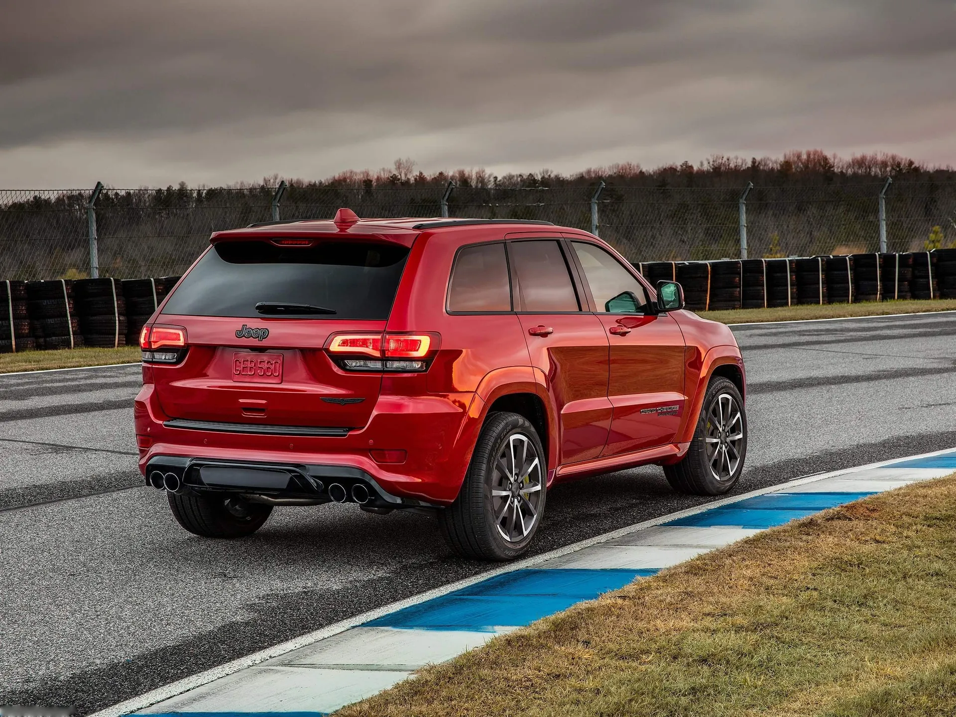 Jeep Grand Cherokee Trackhawk (2018) - Rear Three-Quarter