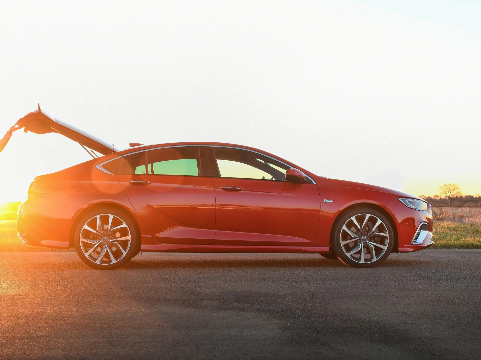 Opel Insignia GSi (2018) – boční profil