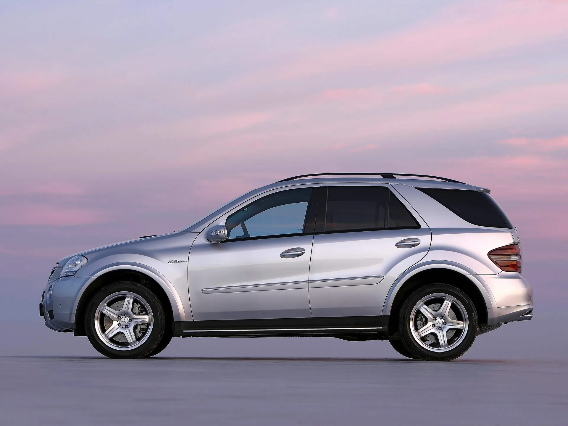 Mercedes-Benz ML 63 AMG (2006) - Side Profile