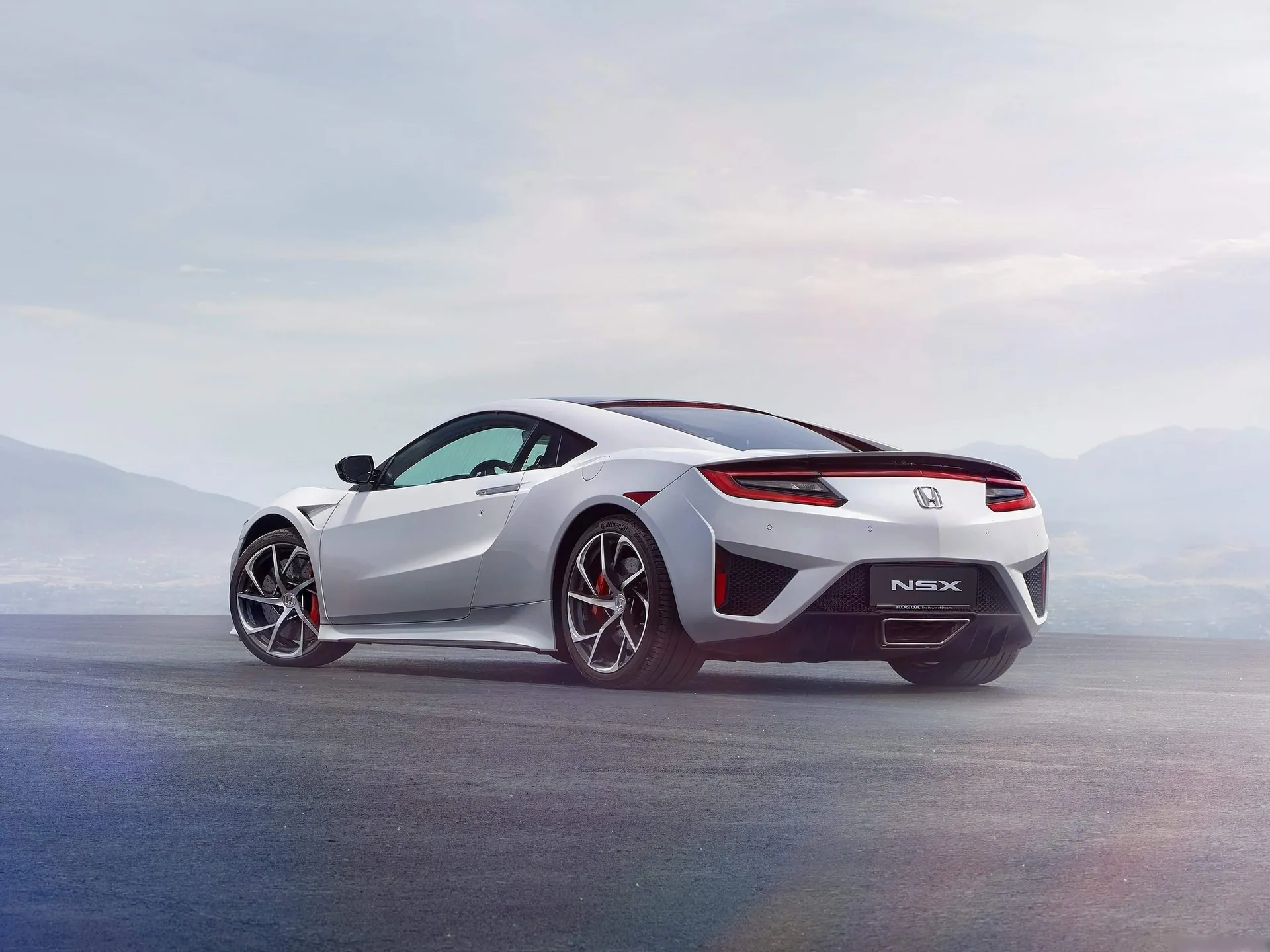 Honda NSX (2017) - Rear Three-Quarter