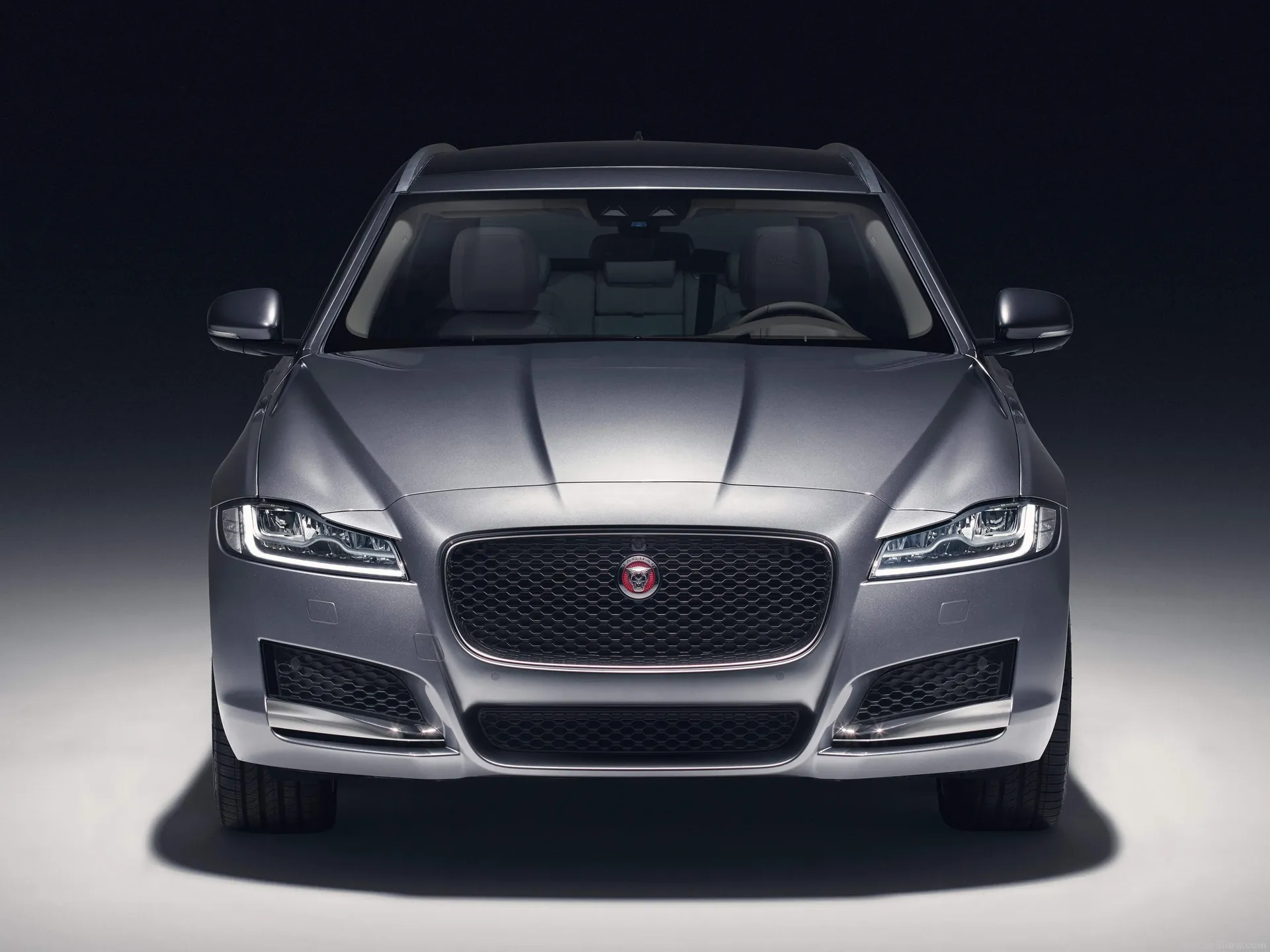 Jaguar XF Sportbrake (2018) - Front