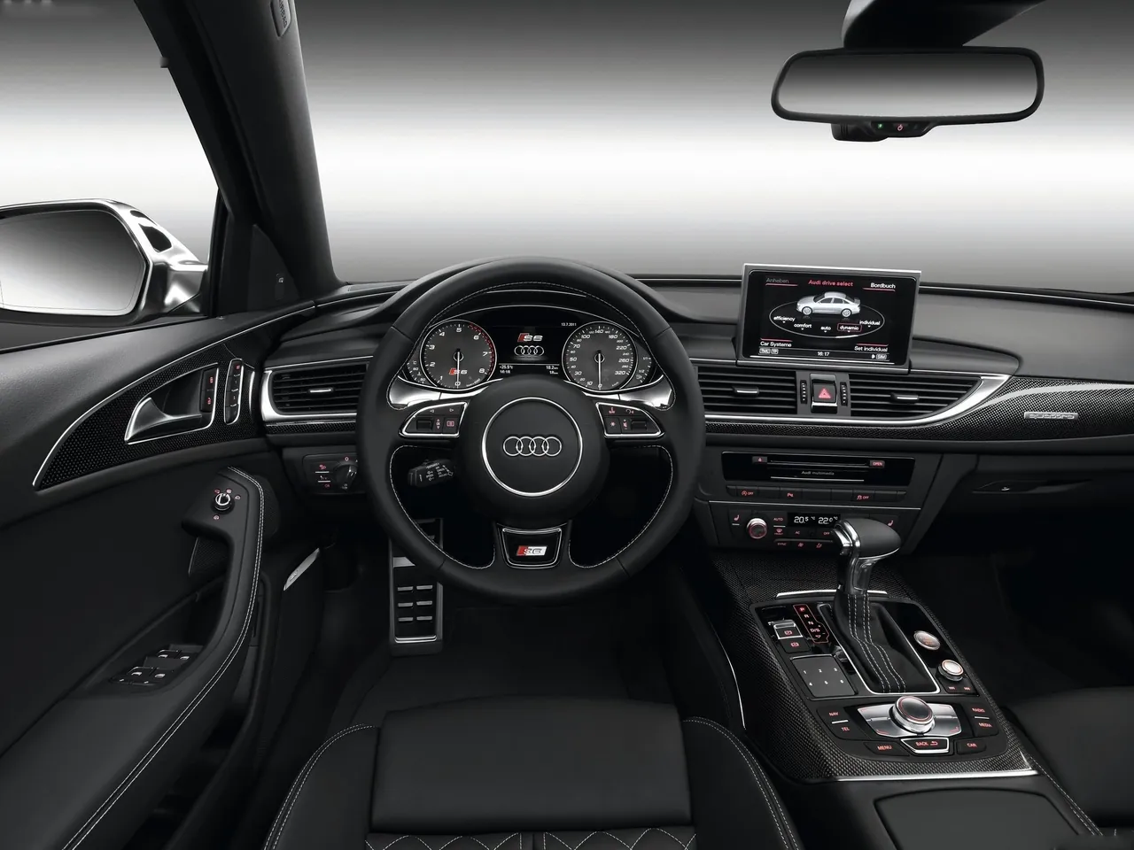 Audi S6 (2013) – interiér