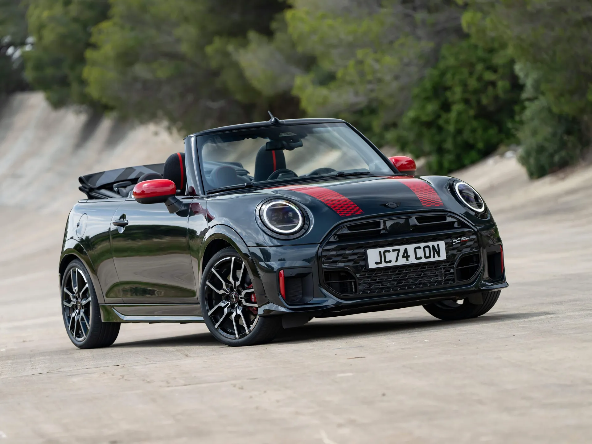 Mini John Cooper Works Convertible (2025)