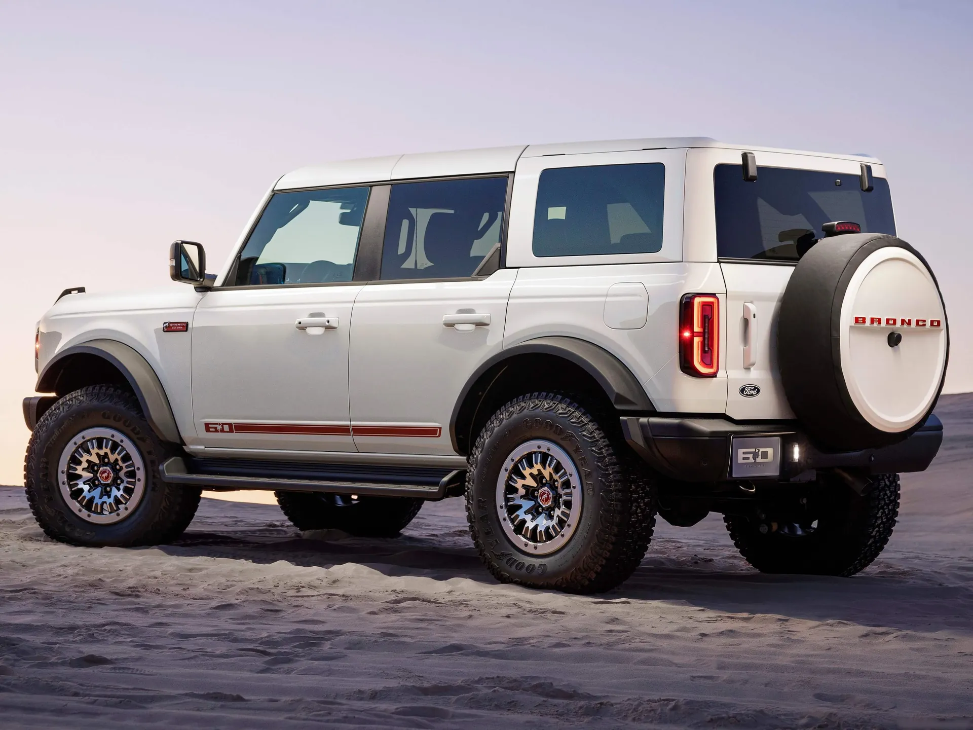 Ford Bronco 60th Anniversary (2026) – zadní tříčtvrteční pohled
