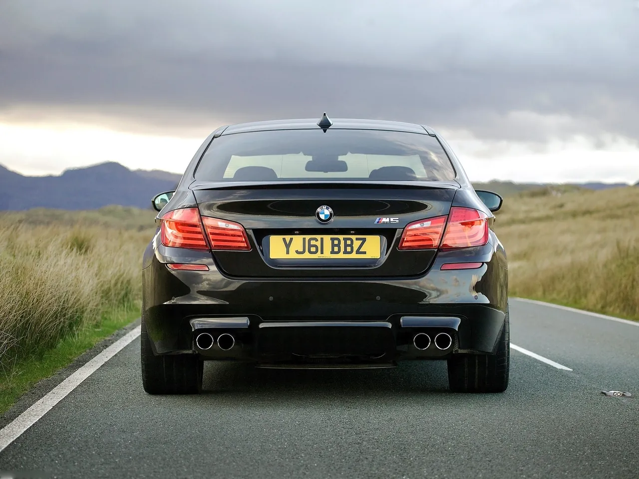 BMW M5 [UK] (2012) – zezadu